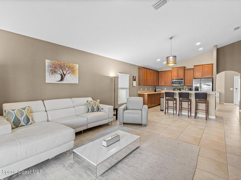 2389 Snapdragon Drive, Palm Bay, FL 32907