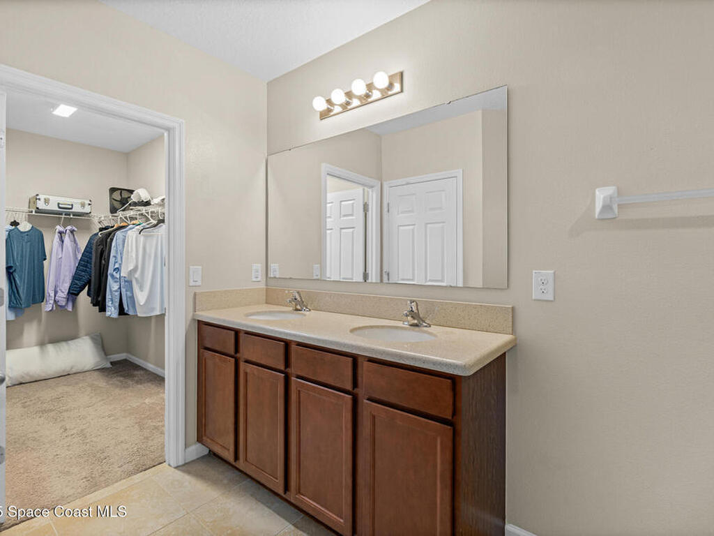 2389 Snapdragon Drive, Palm Bay, FL 32907