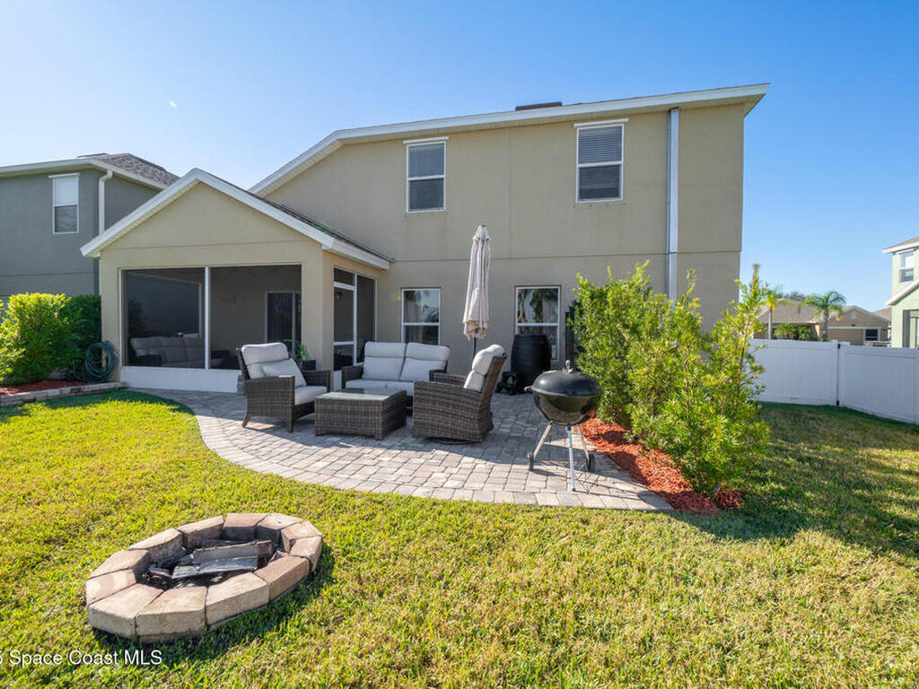 2389 Snapdragon Drive, Palm Bay, FL 32907