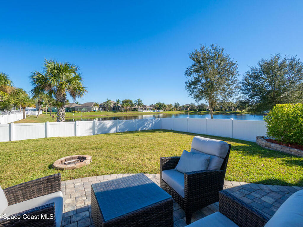 2389 Snapdragon Drive, Palm Bay, FL 32907