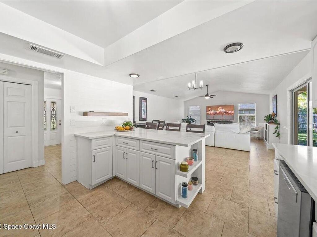 500 10th Street, Vero Beach, FL 32962