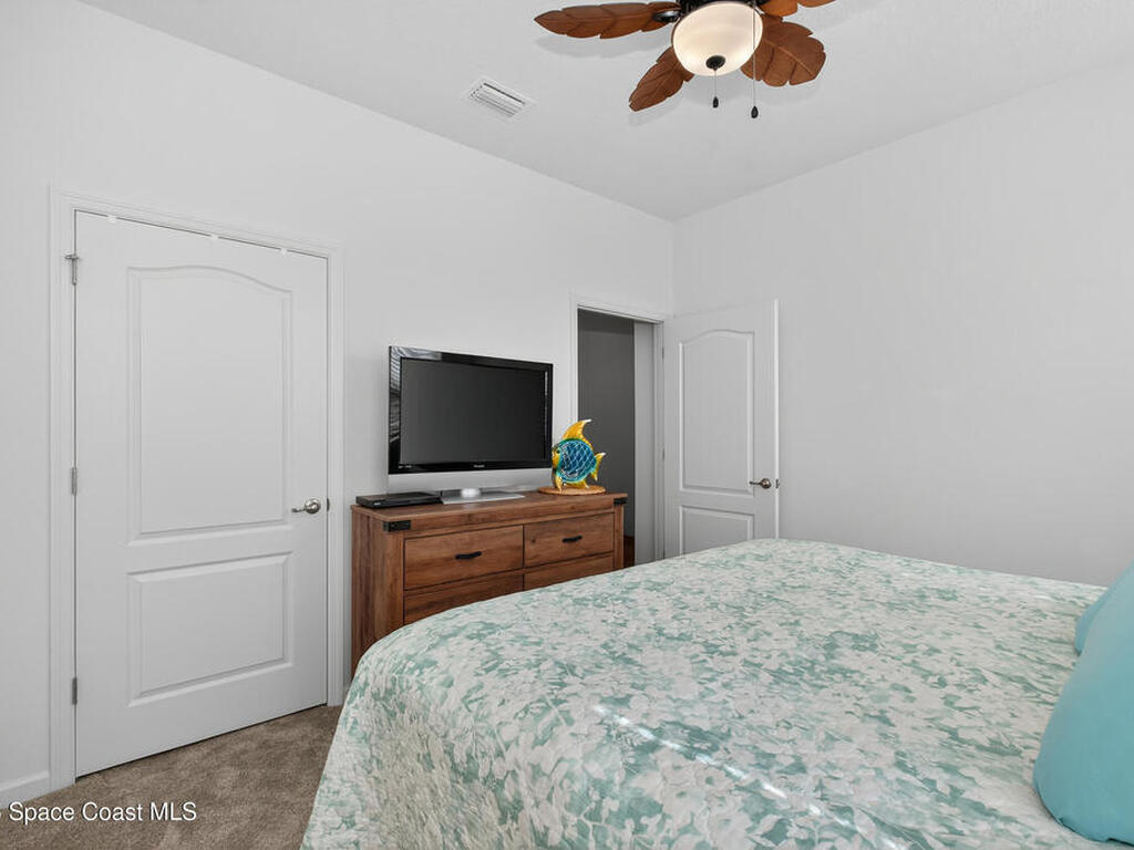 725 Remington Green Drive, Palm Bay, FL 32909