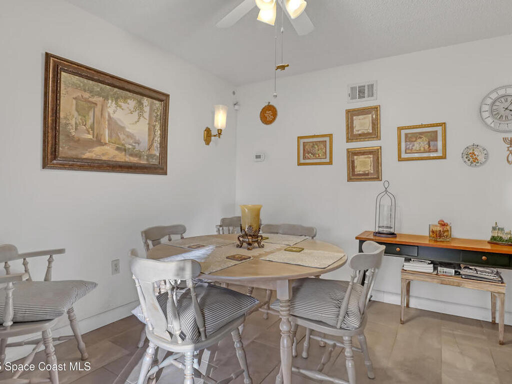 647 Cedar Side Circle, Palm Bay, FL 32905