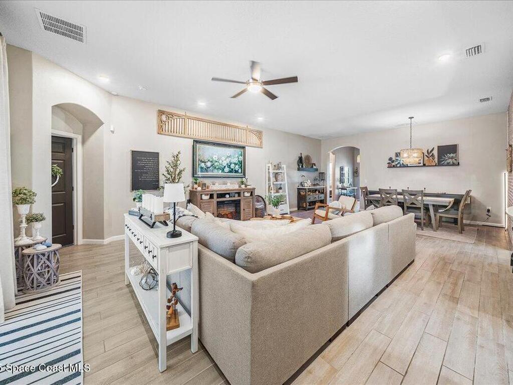 3410 Salt Marsh Circle, West Melbourne, FL 32904