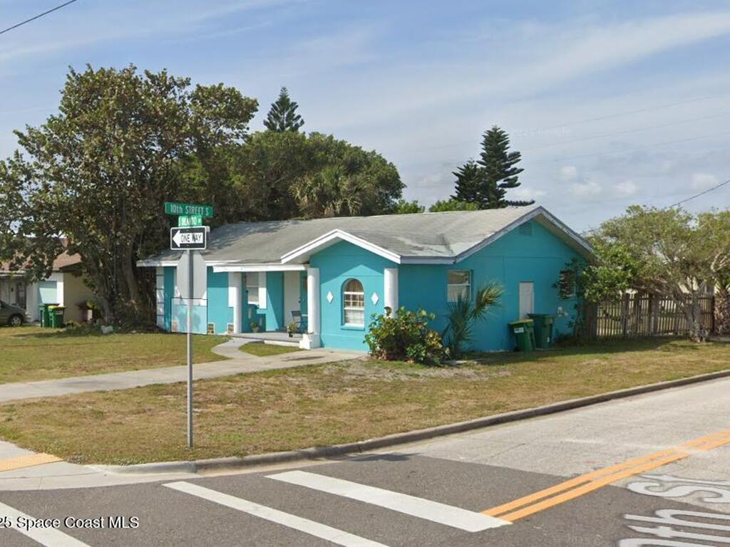 1000 S Orlando Avenue, Cocoa Beach, FL 32931