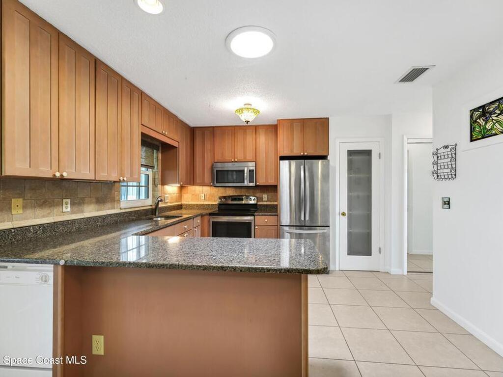 304 Emerald Place, Indian Harbour Beach, FL 32937