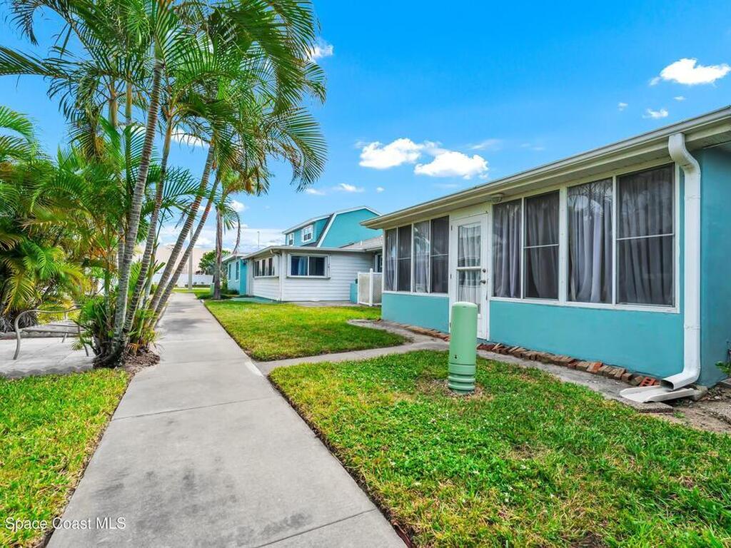 304 Emerald Place, Indian Harbour Beach, FL 32937