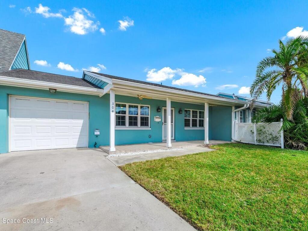 304 Emerald Place, Indian Harbour Beach, FL 32937