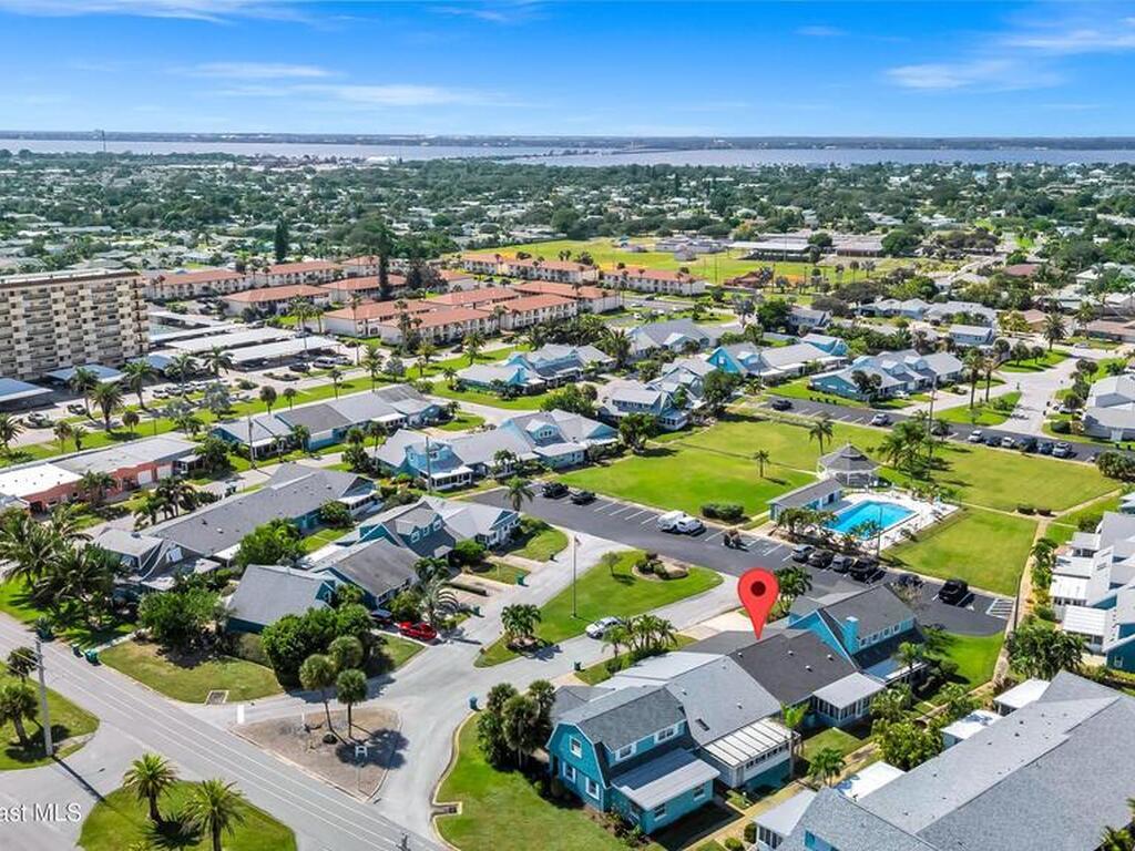 304 Emerald Place, Indian Harbour Beach, FL 32937