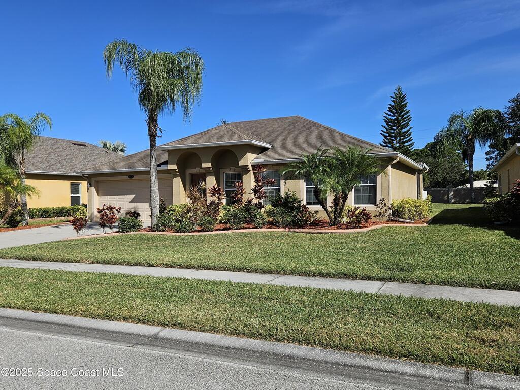 2014 Snapdragon Drive, Palm Bay, FL 32907