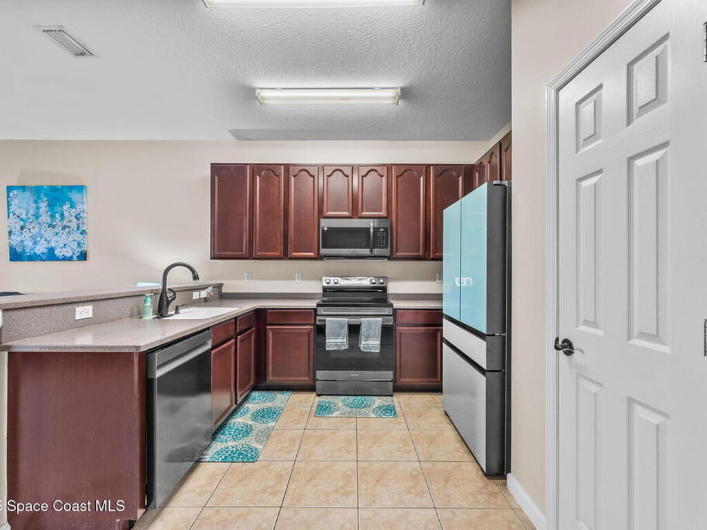 2690 Revolution Street, Melbourne, FL 32935