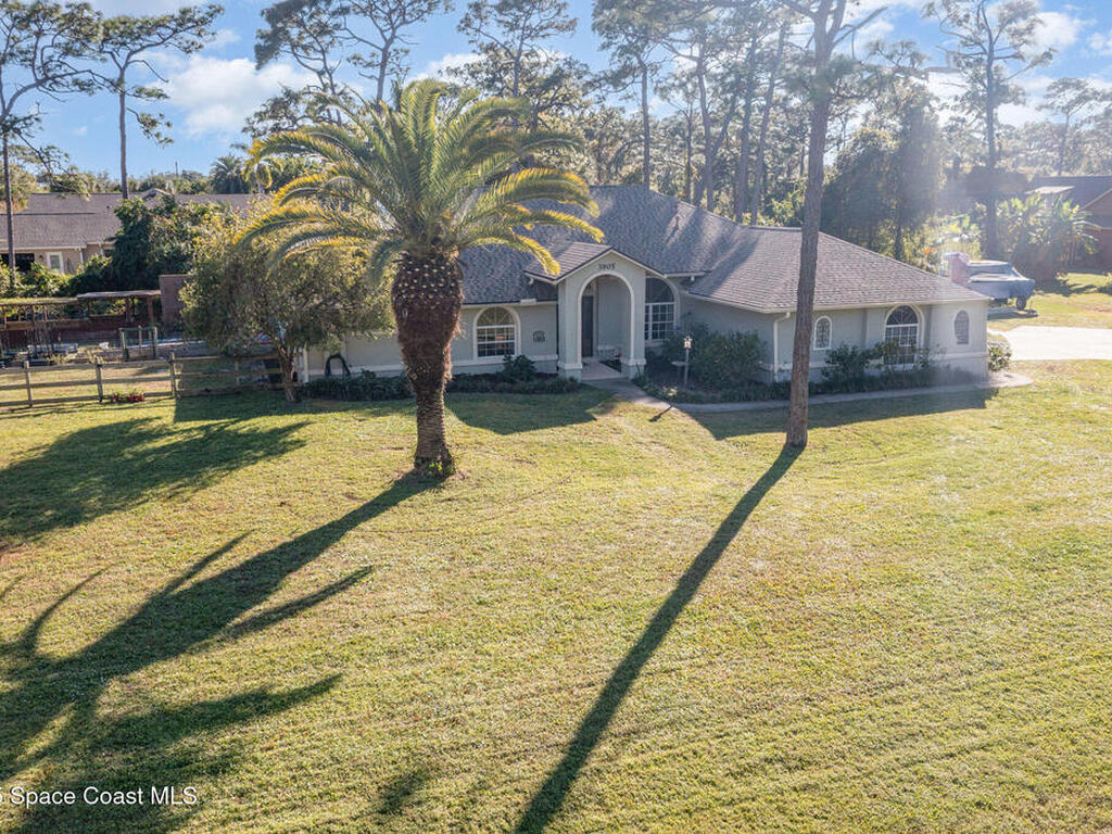 3905 Turkey Point Drive, Melbourne, FL 32934