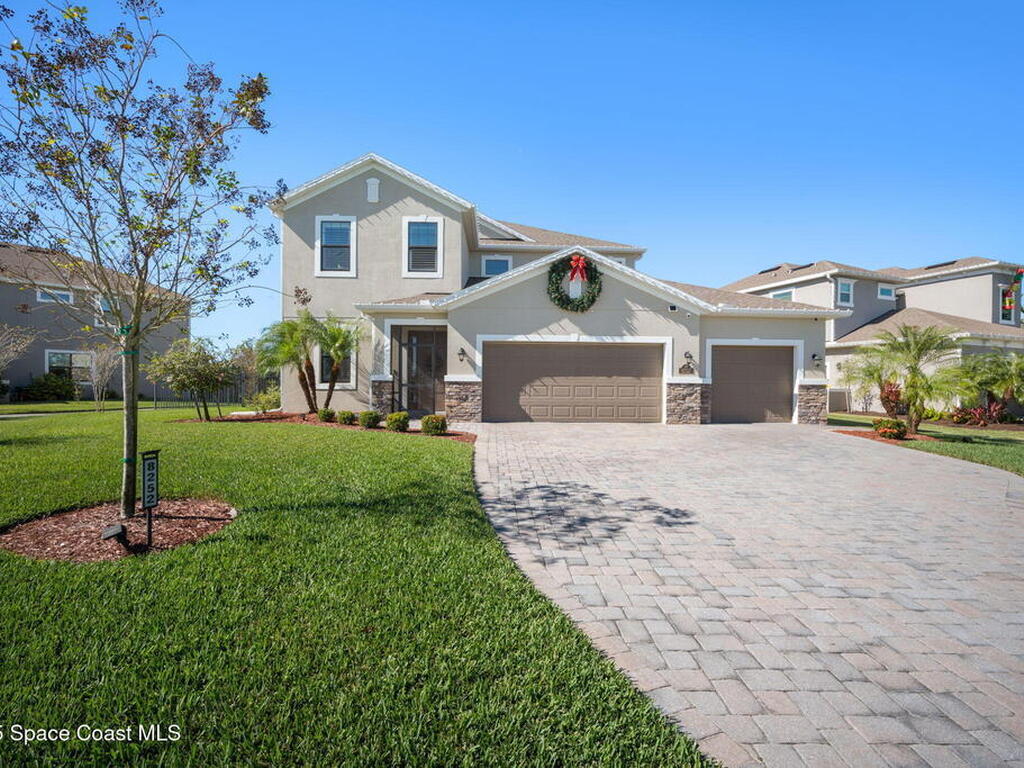 8252 Paragrass Avenue, Melbourne, FL 32940