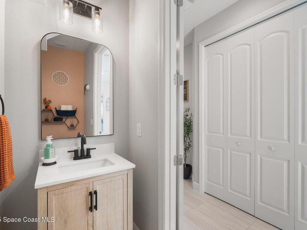 8252 Paragrass Avenue, Melbourne, FL 32940