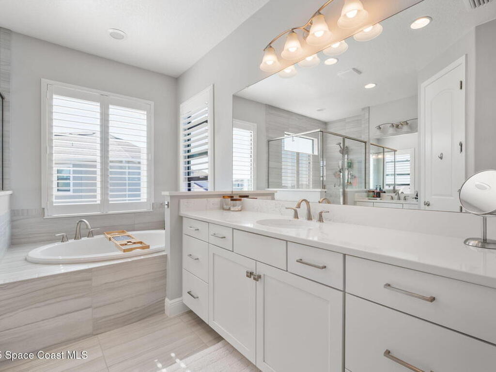 8252 Paragrass Avenue, Melbourne, FL 32940