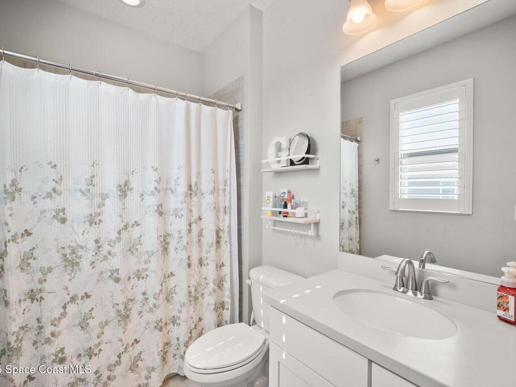 8252 Paragrass Avenue, Melbourne, FL 32940