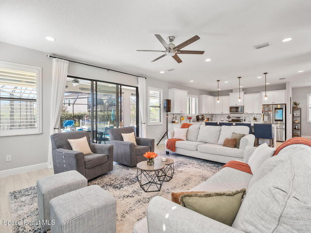 8252 Paragrass Avenue, Melbourne, FL 32940