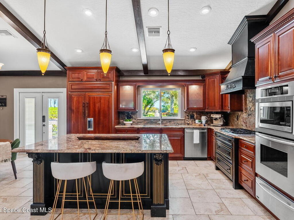 6215 S Tropical Trail, Merritt Island, FL 32952