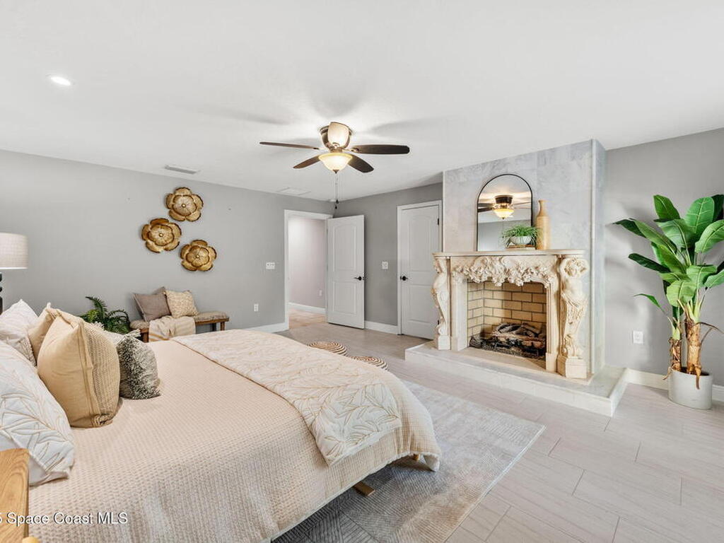 6215 S Tropical Trail, Merritt Island, FL 32952