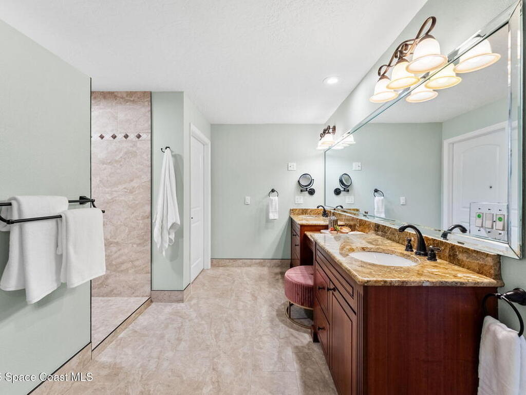 6215 S Tropical Trail, Merritt Island, FL 32952