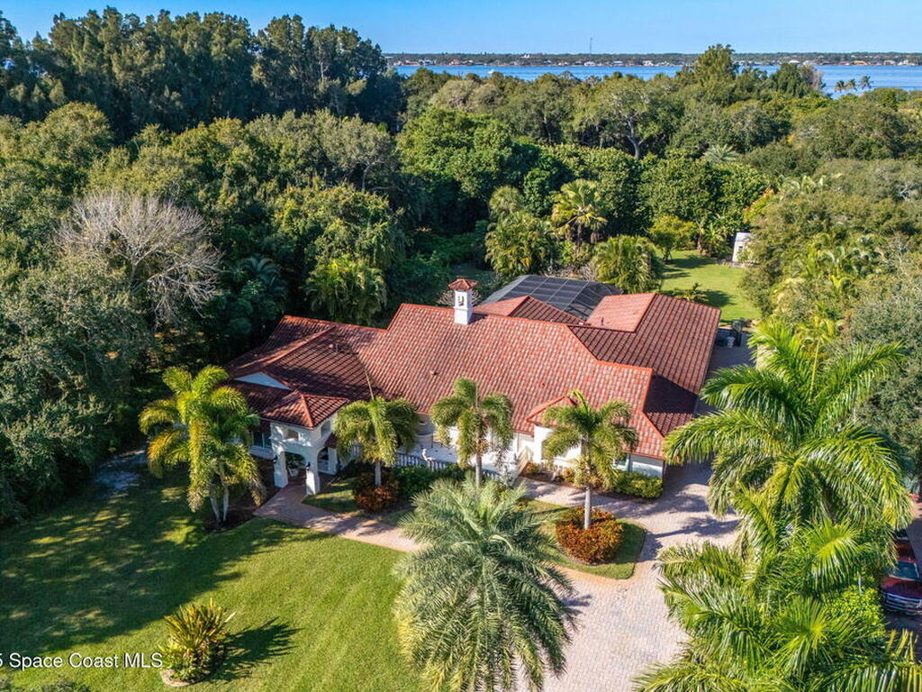 6215 S Tropical Trail, Merritt Island, FL 32952