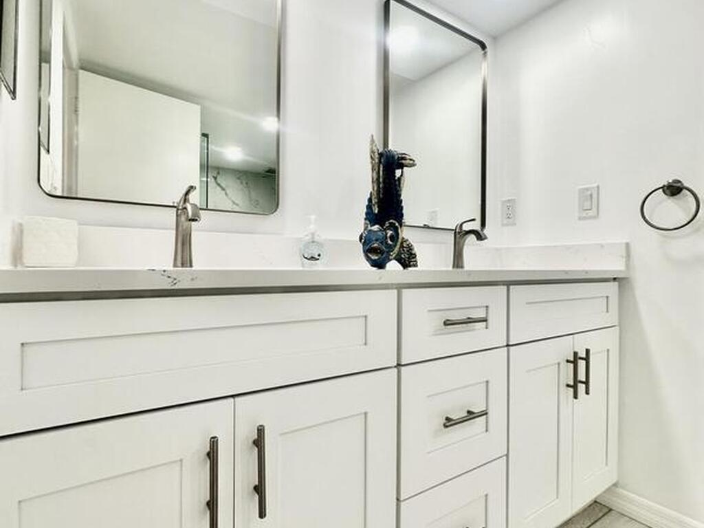 6770 Ridgewood Avenue, Cocoa Beach, FL 32931