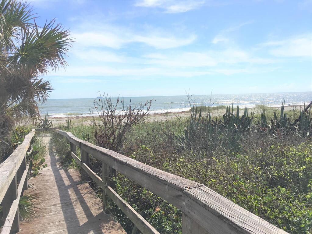 6770 Ridgewood Avenue, Cocoa Beach, FL 32931