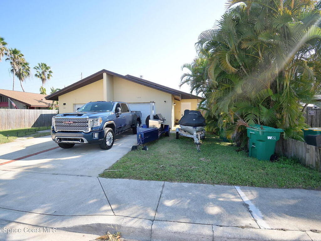 139 Woodland Avenue, Cocoa Beach, FL 32931