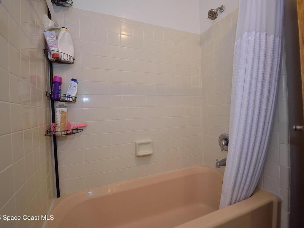 141 Woodland Avenue, Cocoa Beach, FL 32931