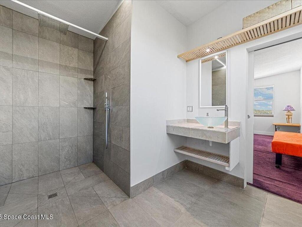 7144 Floridana Avenue, Melbourne Beach, FL 32951