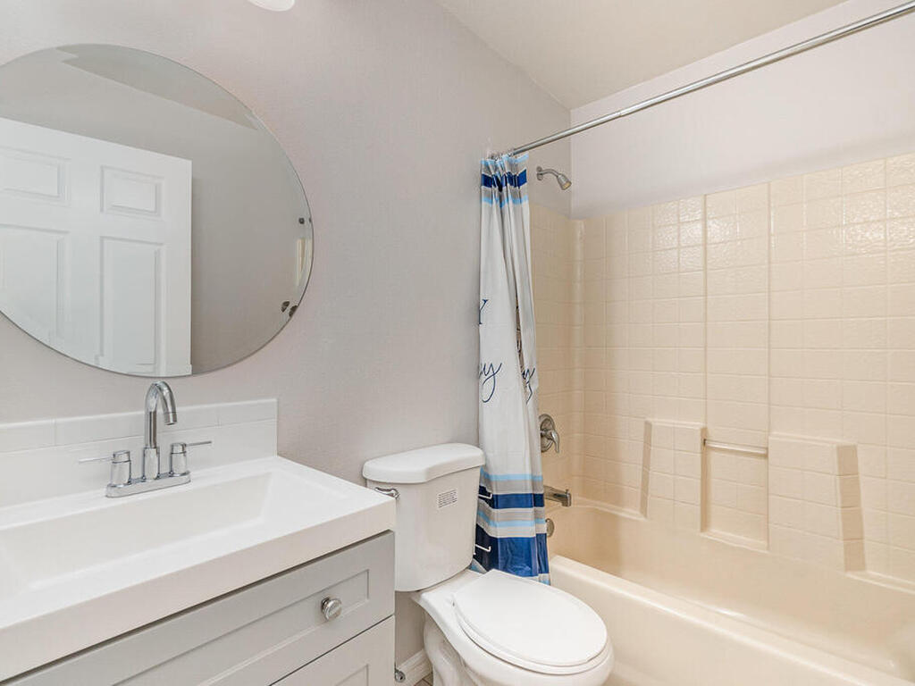 1742 Laramie Circle, Suntree, FL 32940