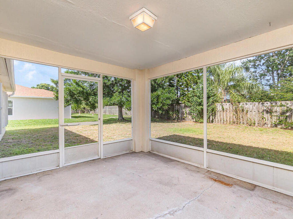 1742 Laramie Circle, Suntree, FL 32940