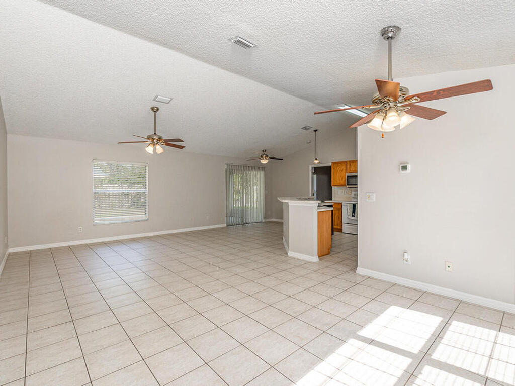 1742 Laramie Circle, Suntree, FL 32940