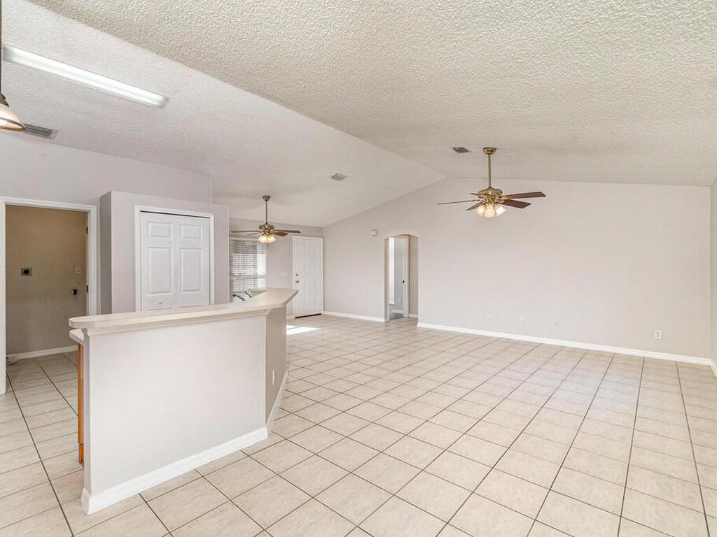 1742 Laramie Circle, Suntree, FL 32940