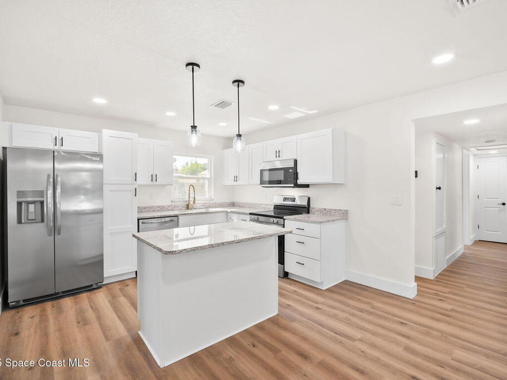 1809 Jackson Avenue, Melbourne, FL 32935