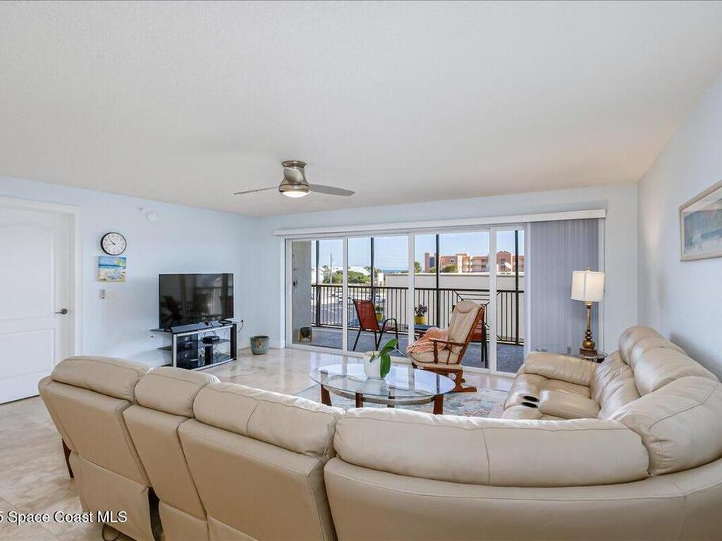 121 Lancha Circle, Satellite Beach, FL 32937