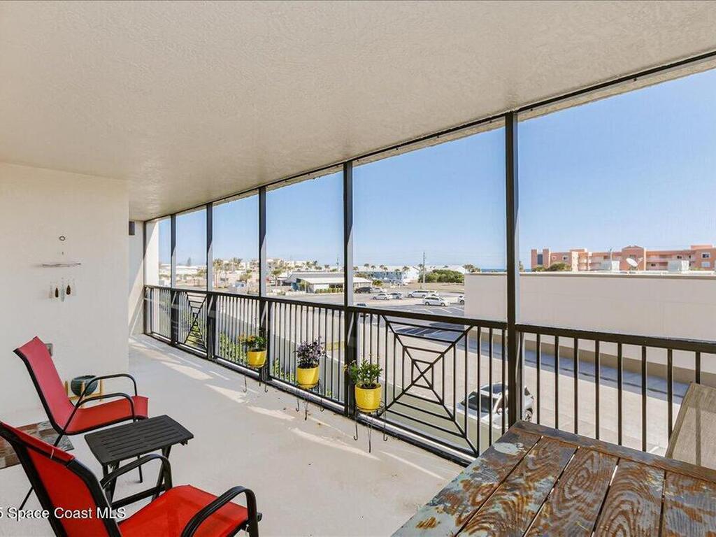 121 Lancha Circle, Satellite Beach, FL 32937