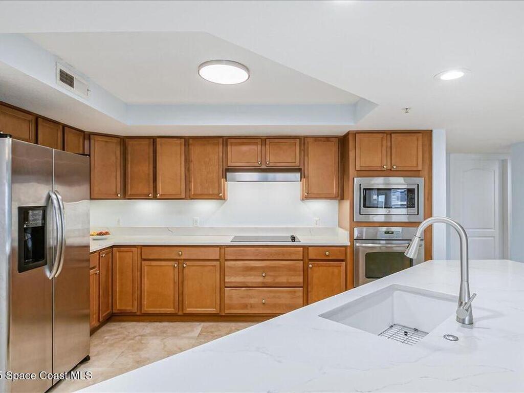 121 Lancha Circle, Satellite Beach, FL 32937