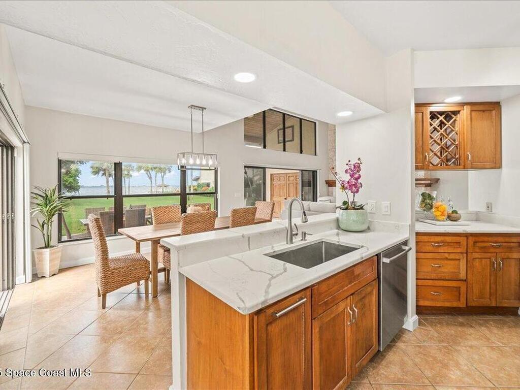 208 The Road To Waterford Bay, Melbourne Beach, FL 32951