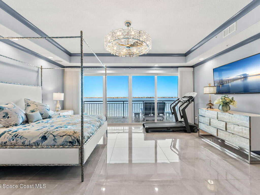 1465 S Harbor City Boulevard, Melbourne, FL 32901