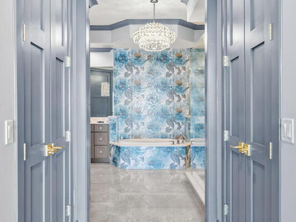 1465 S Harbor City Boulevard, Melbourne, FL 32901