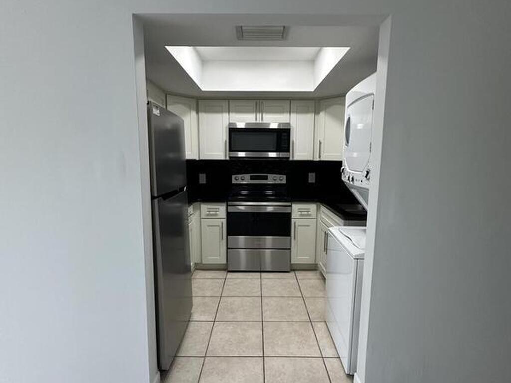 837 Hickory Street, Melbourne, FL 32901