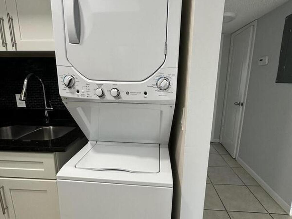 837 Hickory Street, Melbourne, FL 32901