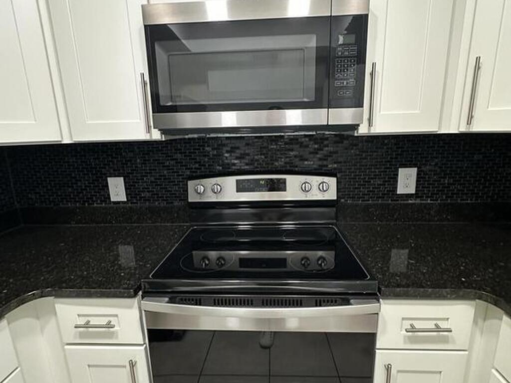 837 Hickory Street, Melbourne, FL 32901