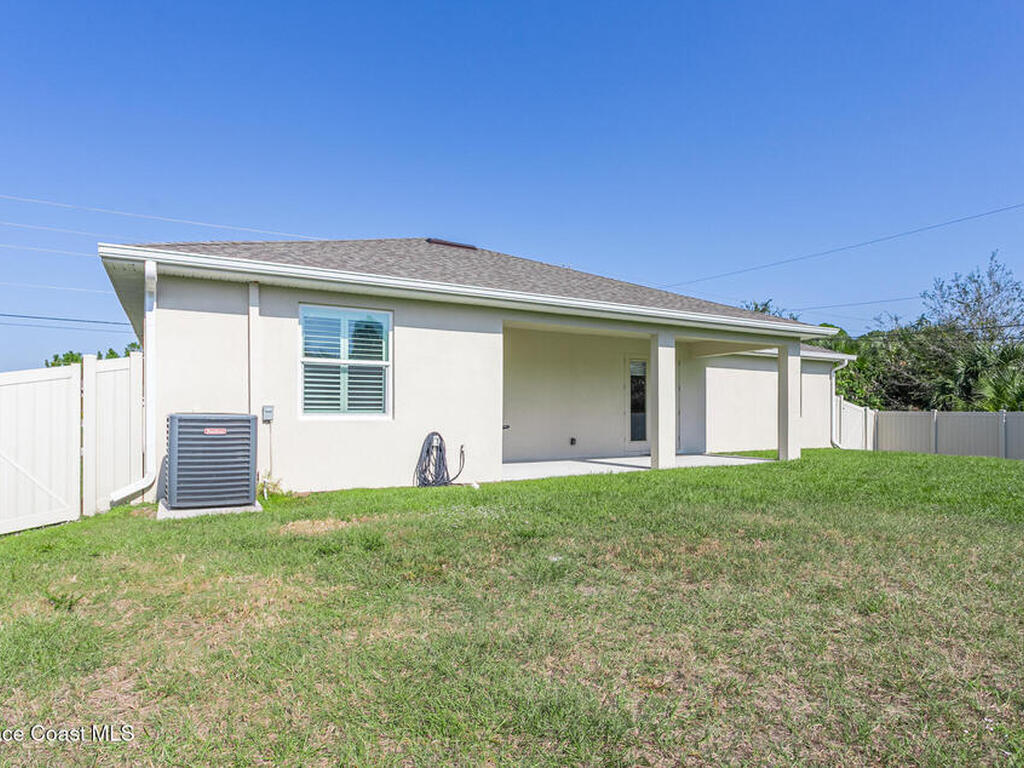 612 Osmosis Drive, Palm Bay, FL 32908