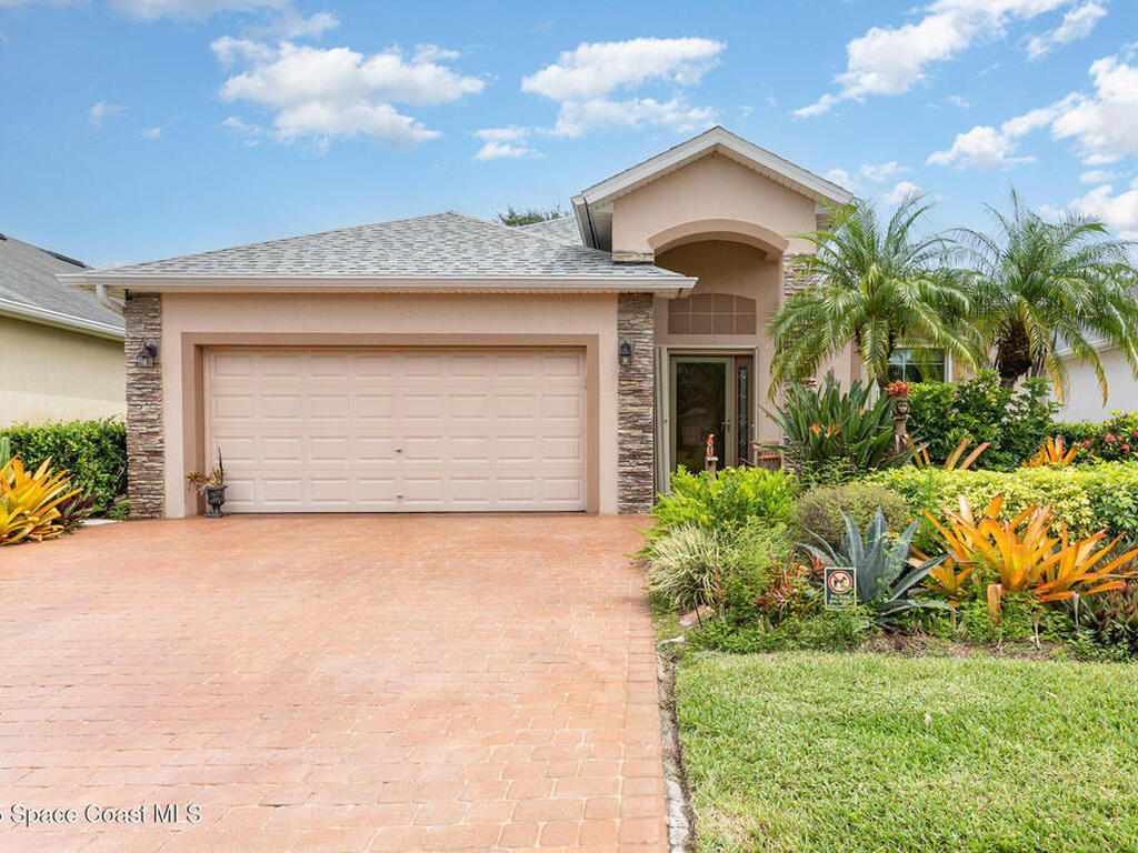 665 Remington Green Drive, Palm Bay, FL 32909