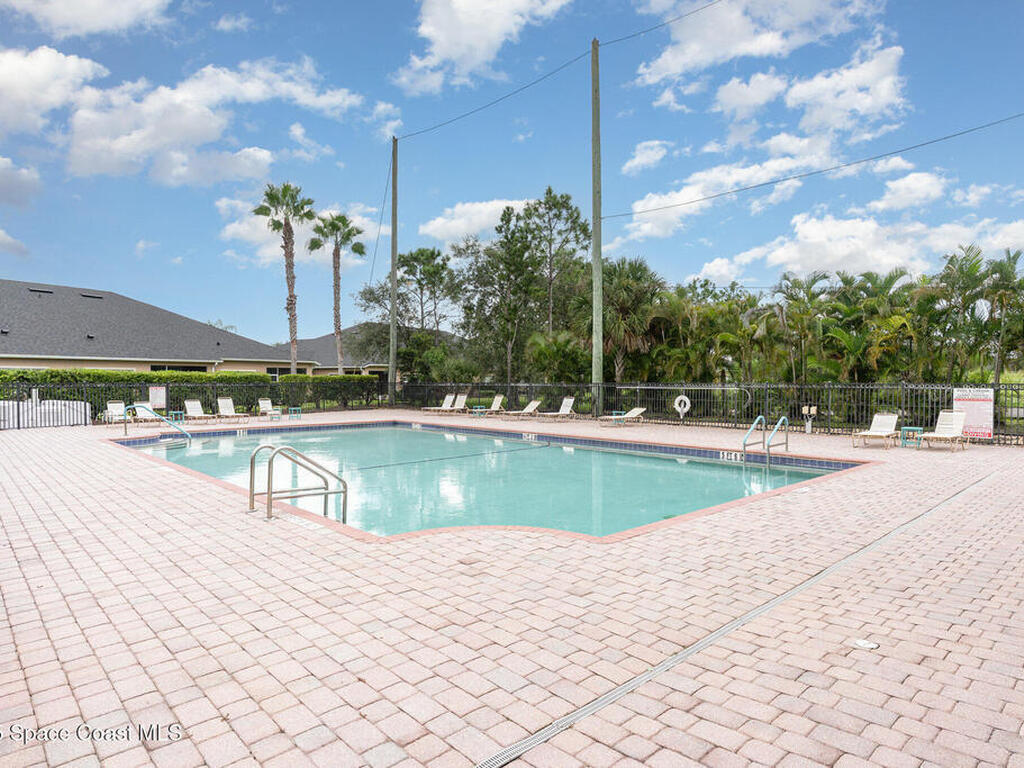 665 Remington Green Drive, Palm Bay, FL 32909