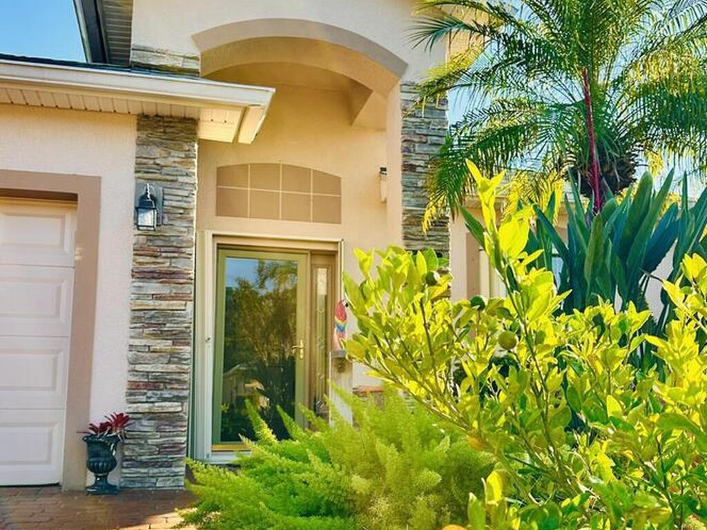 665 Remington Green Drive, Palm Bay, FL 32909