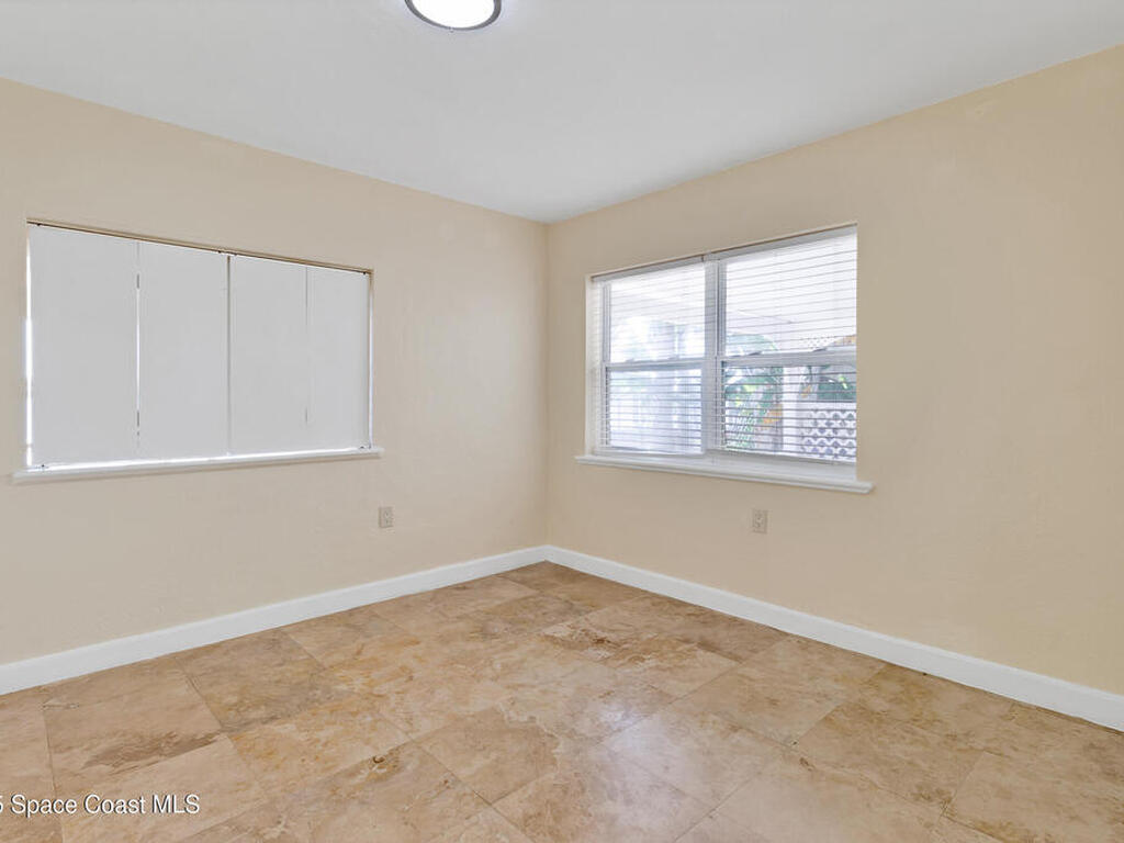 3949 Canal Drive, Sebastian, FL 32976