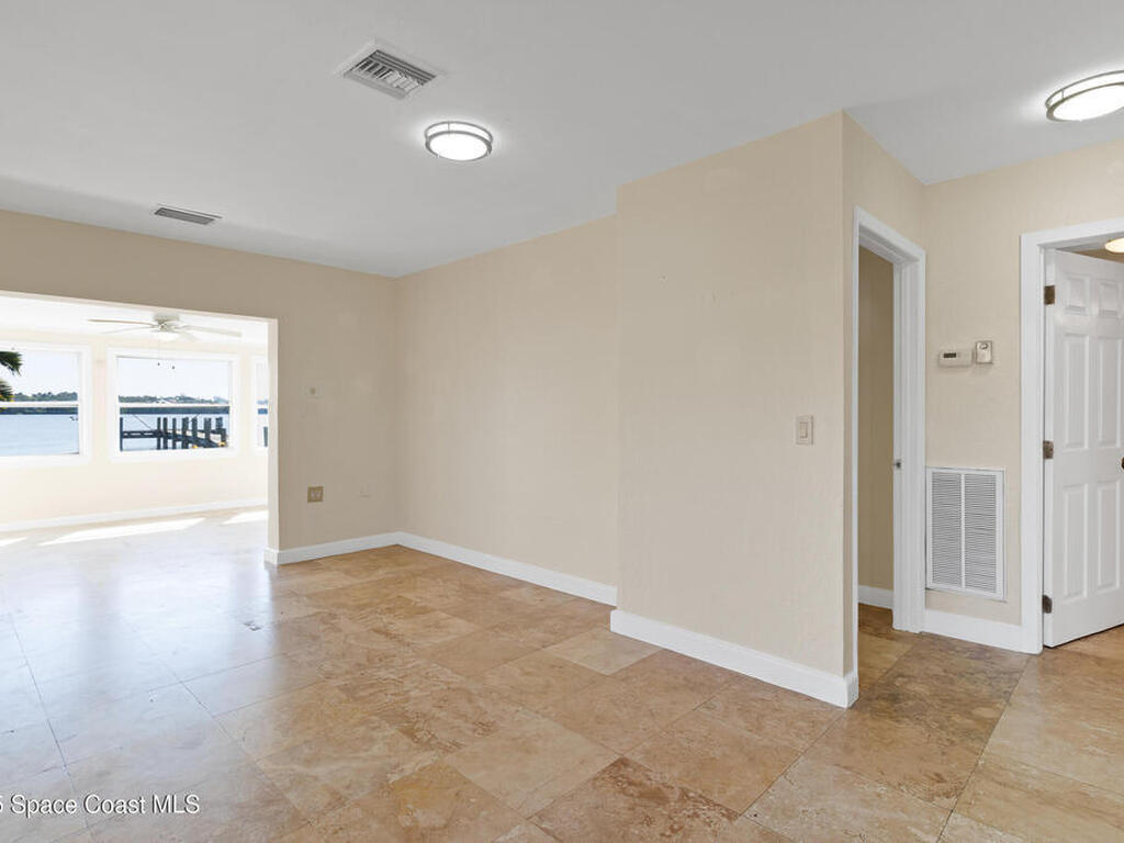 3949 Canal Drive, Sebastian, FL 32976